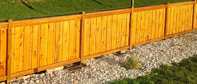 Overlapping Boards when building cedar Fencing in Portland, OR Good Neighbor Fence Company