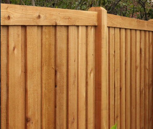 Overlapped Board Style of Fence